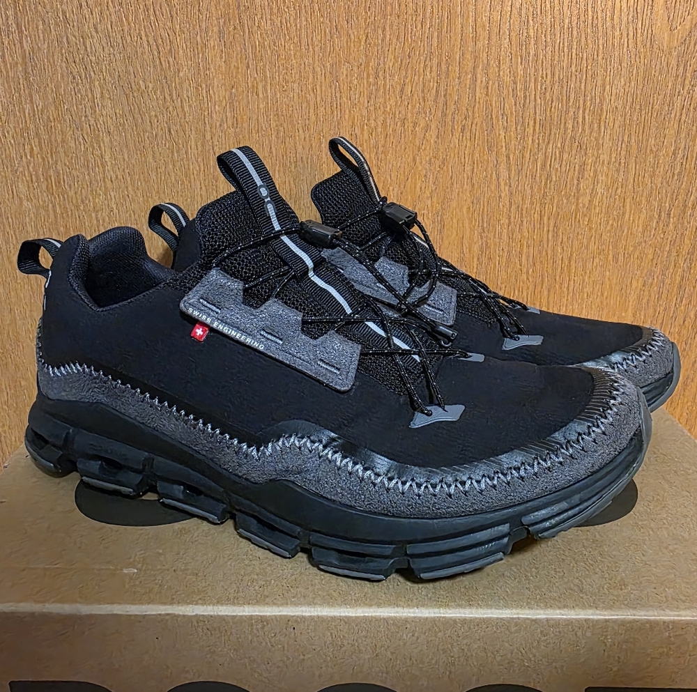 Stylish Black and Gray Athletic Shoes